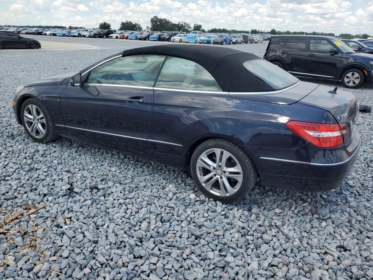 Image 2 of 2011 Mercedes-Benz E-klasse salvage vehicle - Lot #57095815 at Copart