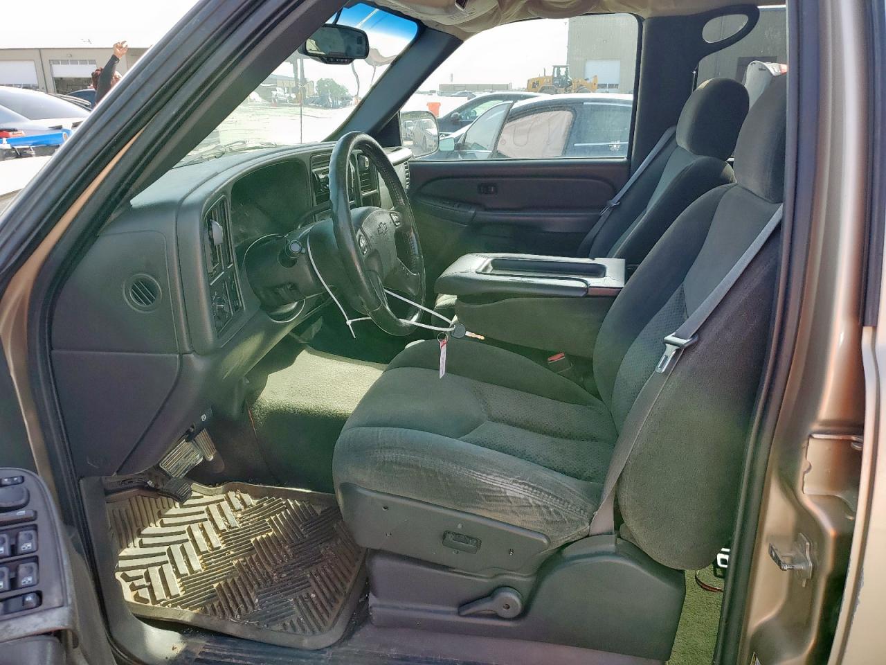 2004 Chevrolet Silverado C1500 VIN: 2GCEC13T241283830 Lot: 56698305