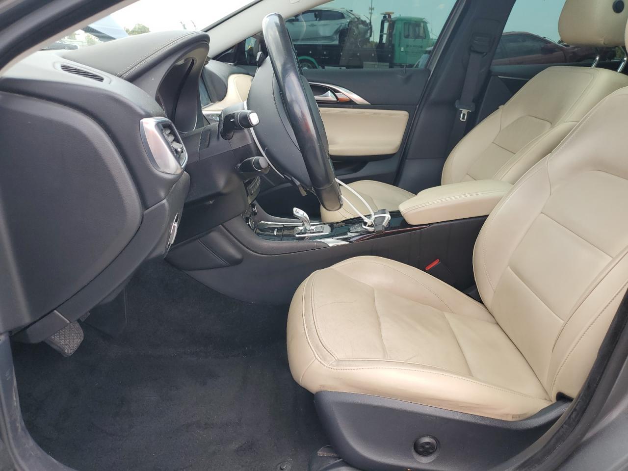 2018 Infiniti Qx30 Base VIN: SJKCH5CR3JA048128 Lot: 55903775