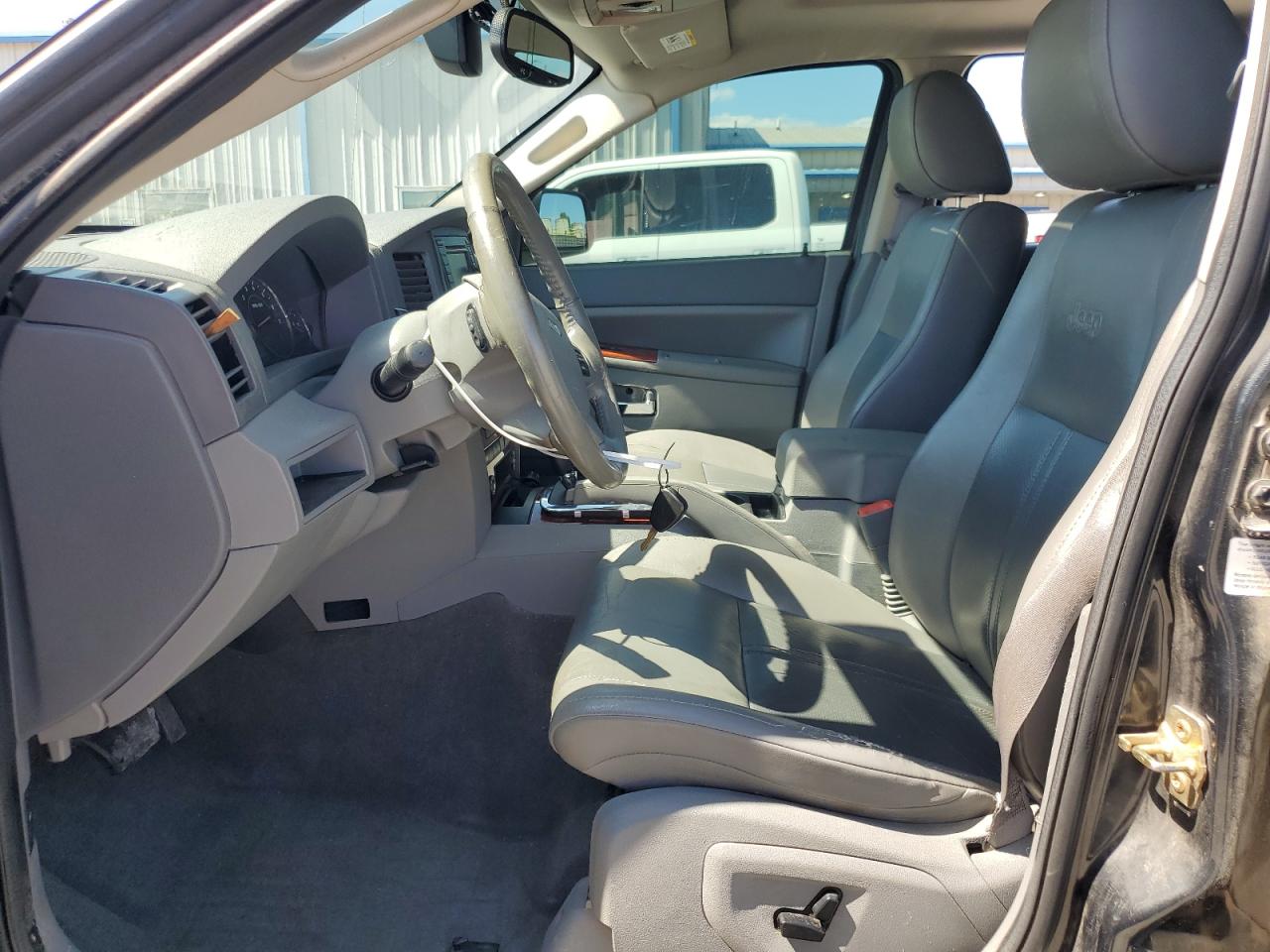 2005 Jeep Grand Cherokee Limited VIN: 1J4HR58235C636147 Lot: 86440805