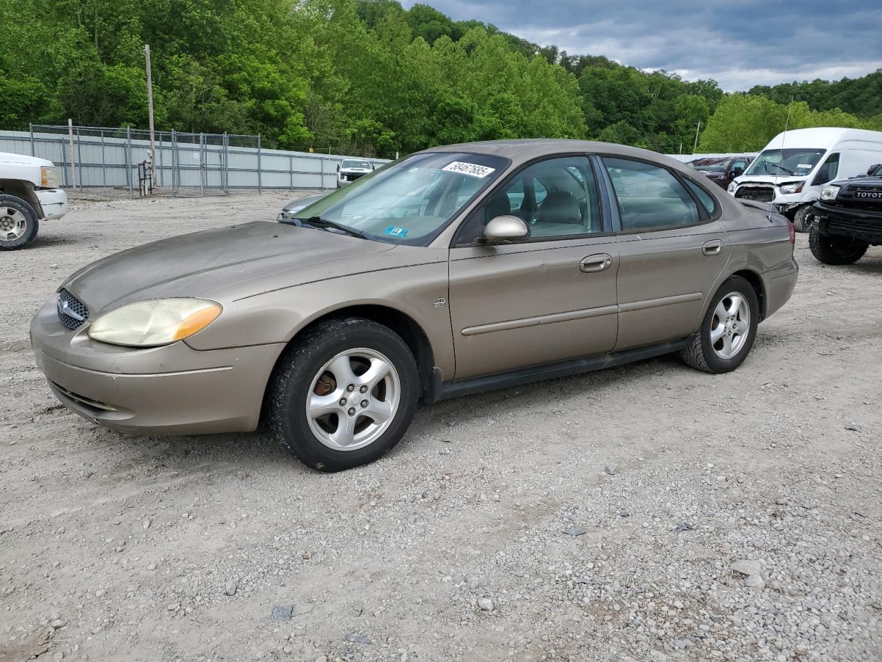 2002 Ford Taurus Ses للبيع في Hurricane، WV - Minor Dent/Scratches