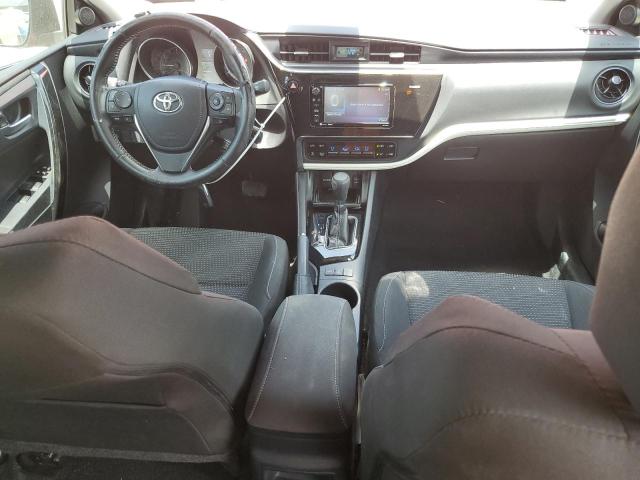  TOYOTA COROLLA 2018 Czerwony