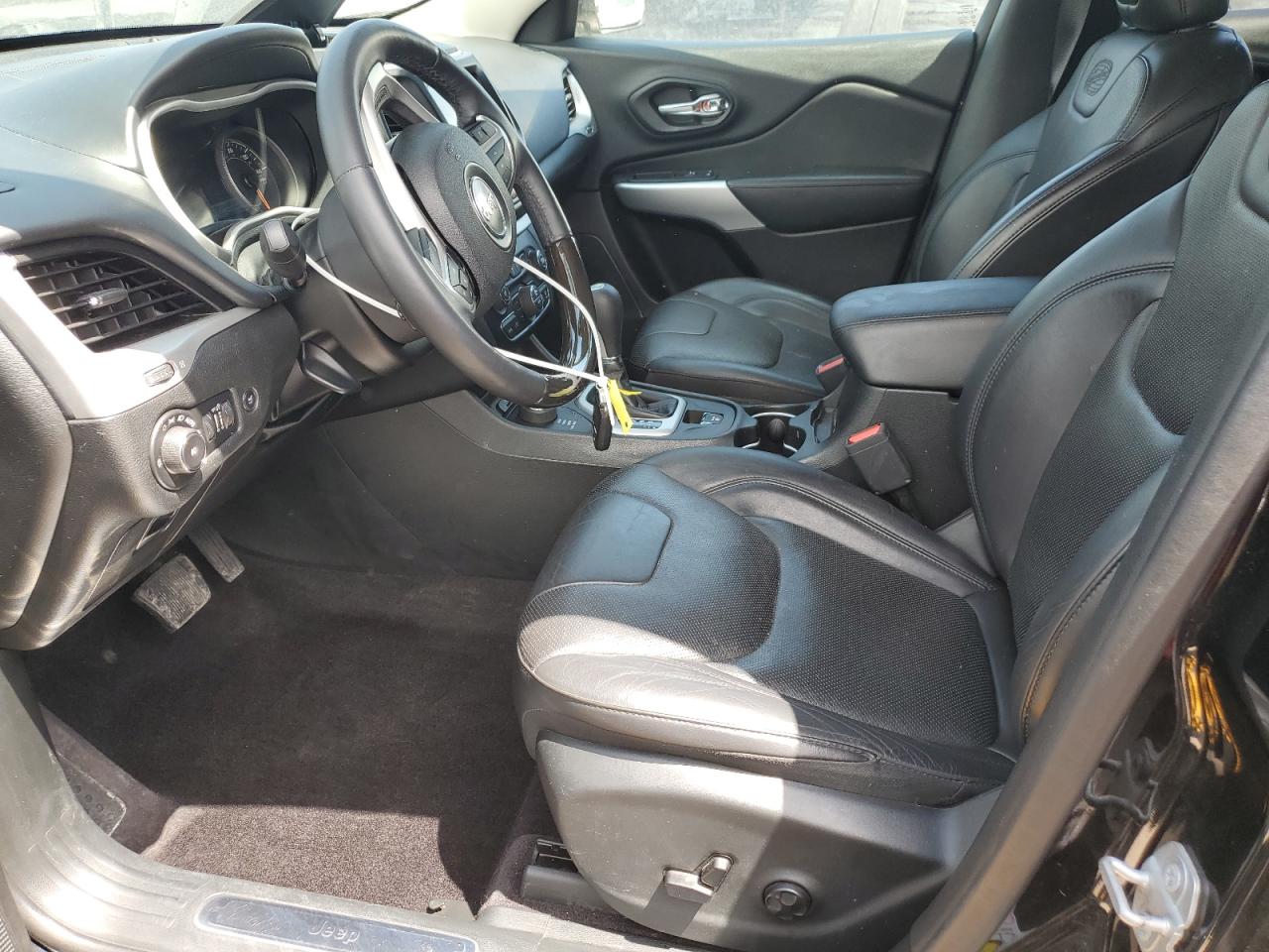 2018 Jeep Cherokee Overland VIN: 1C4PJMJX7JD613354 Lot: 43753315