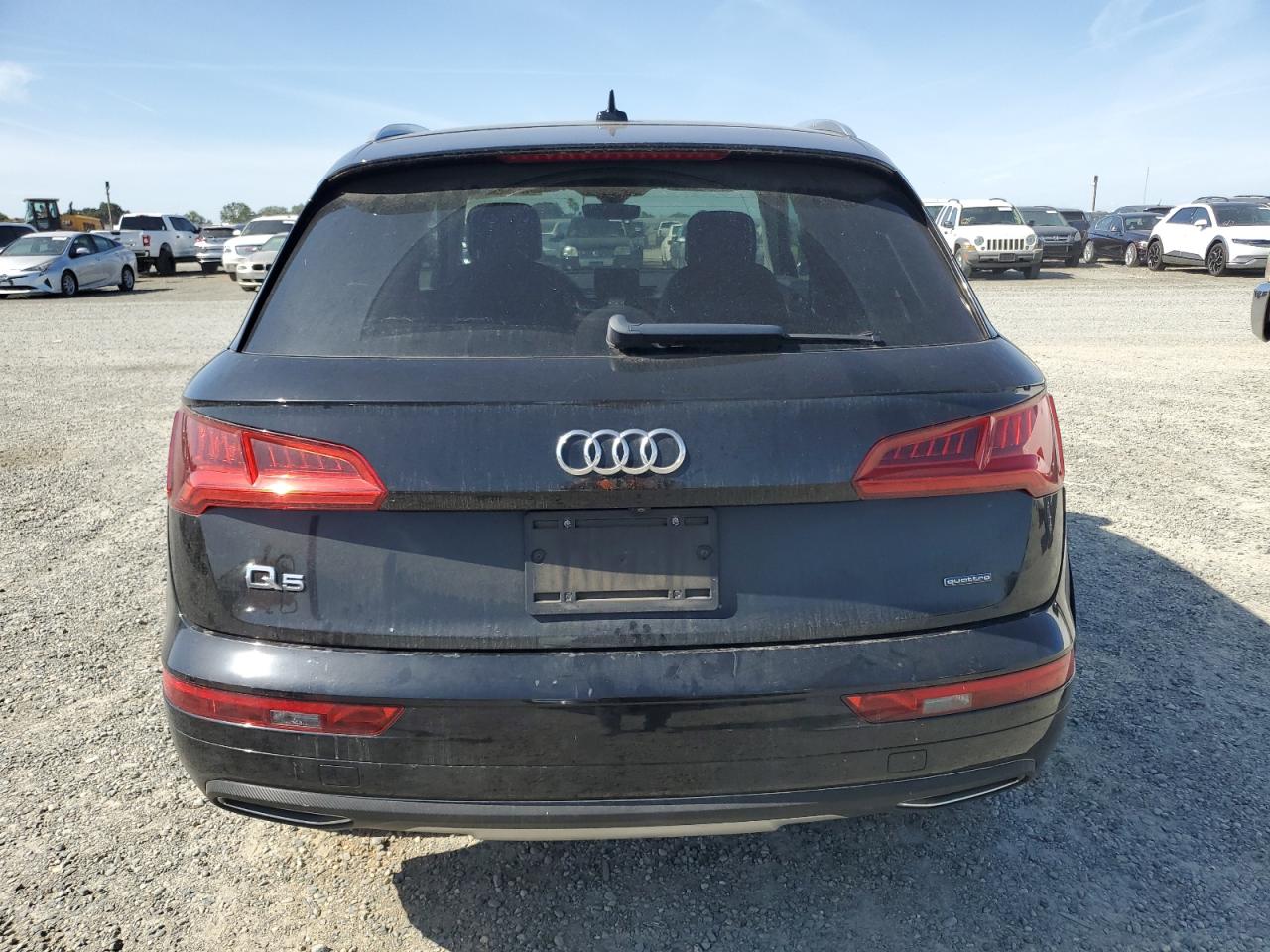 2018 Audi Q5 Premium VIN: WA1ANAFY5J2013612 Lot: 57327325