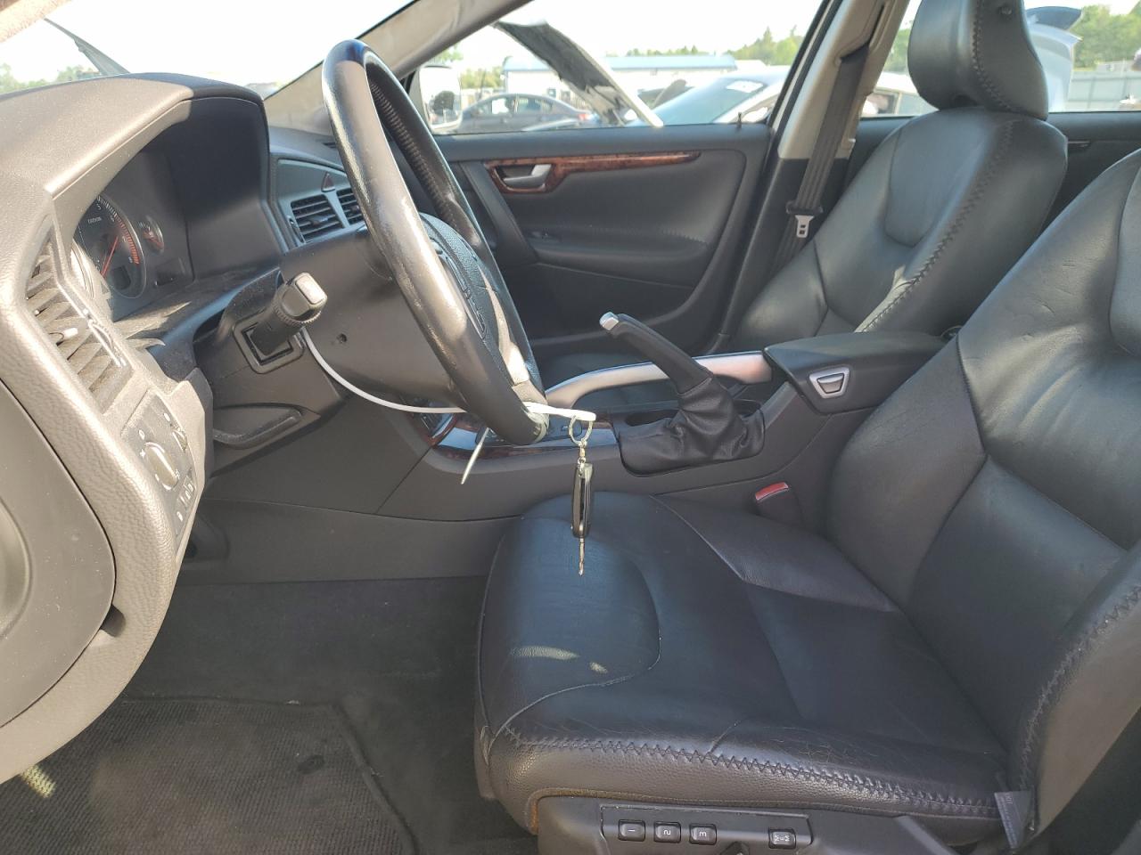 2005 Volvo Xc70 VIN: YV1SZ592351202701 Lot: 52080055