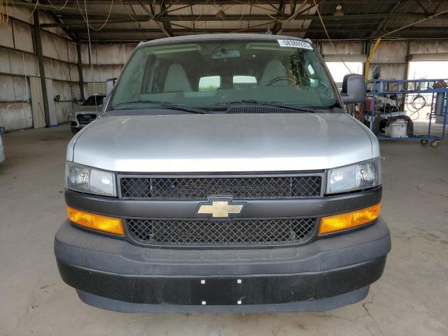  CHEVROLET EXPRESS 2020 Серебристый