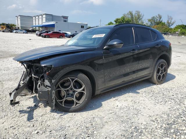 2018 Alfa Romeo Stelvio Sport