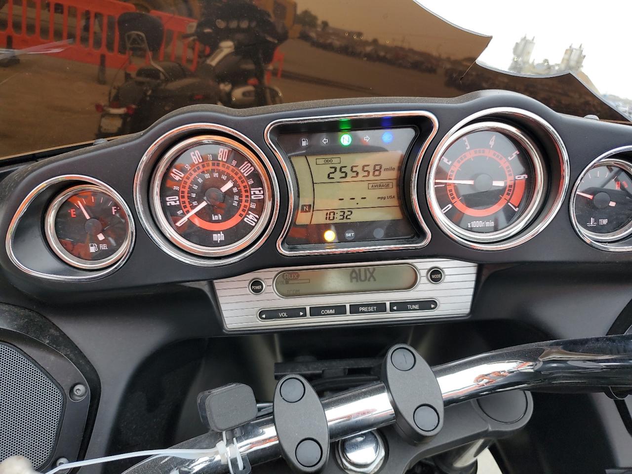 2011 Kawasaki Vn1700 J VIN: JKBVNRJ12BA000863 Lot: 57243925