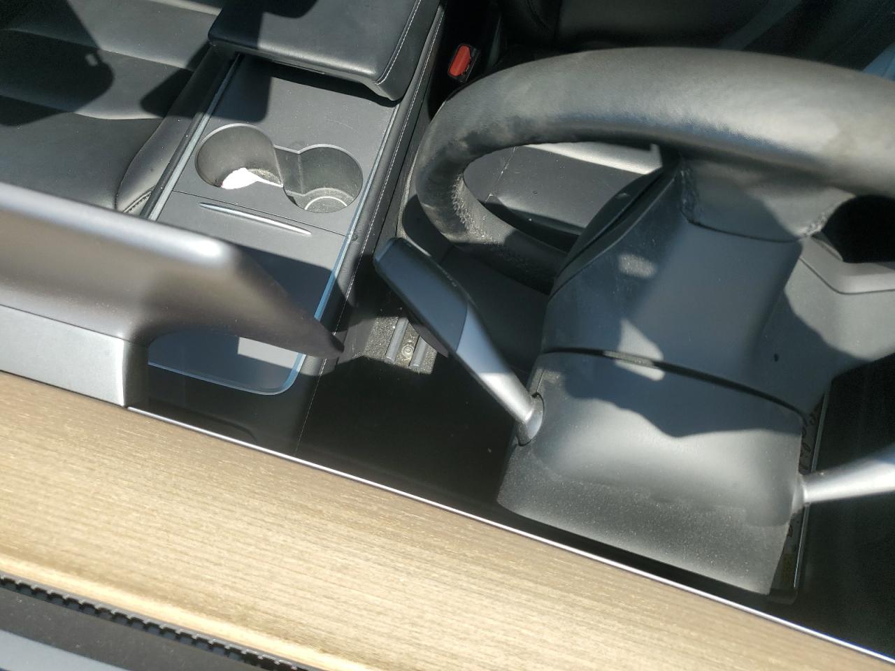 2021 Tesla Model Y VIN: 5YJYGDEE3MF233081 Lot: 59036945