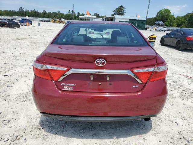  TOYOTA CAMRY 2015 Czerwony