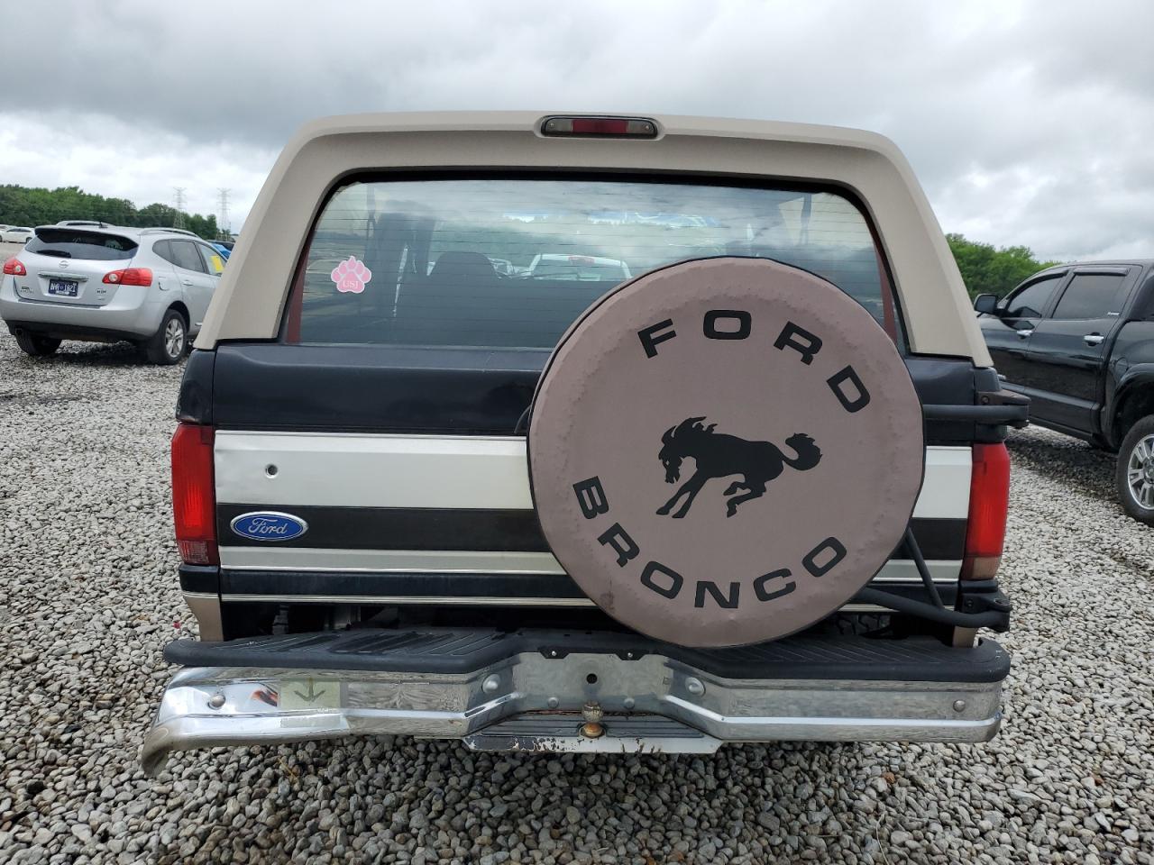 1996 Ford Bronco U100 VIN: 1FMEU15N1TLB67552 Lot: 56488065