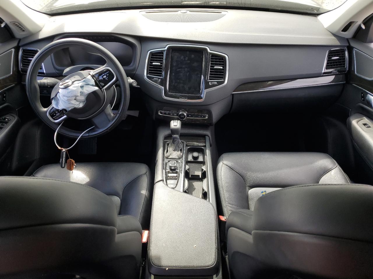 2018 Volvo Xc90 T5 VIN: YV4102CK5J1357681 Lot: 56681075