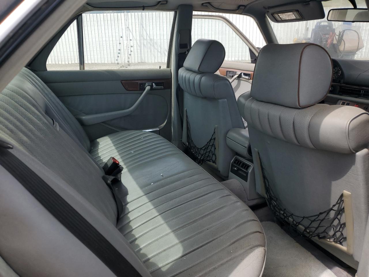 1984 Mercedes-Benz 380 Se VIN: WDBCA32A4EA086608 Lot: 56959315