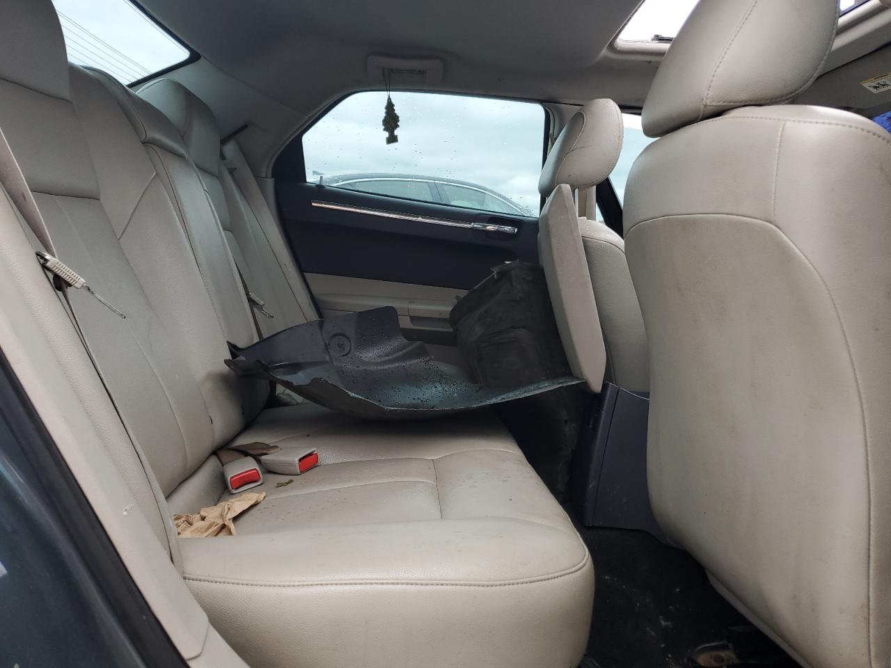 2006 Chrysler 300 Touring VIN: 2C3KA53G36H113008 Lot: 57945605