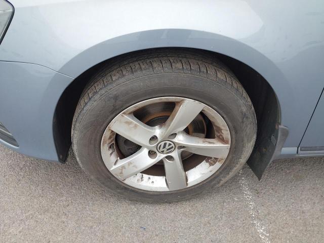 2013 VOLKSWAGEN PASSAT S B