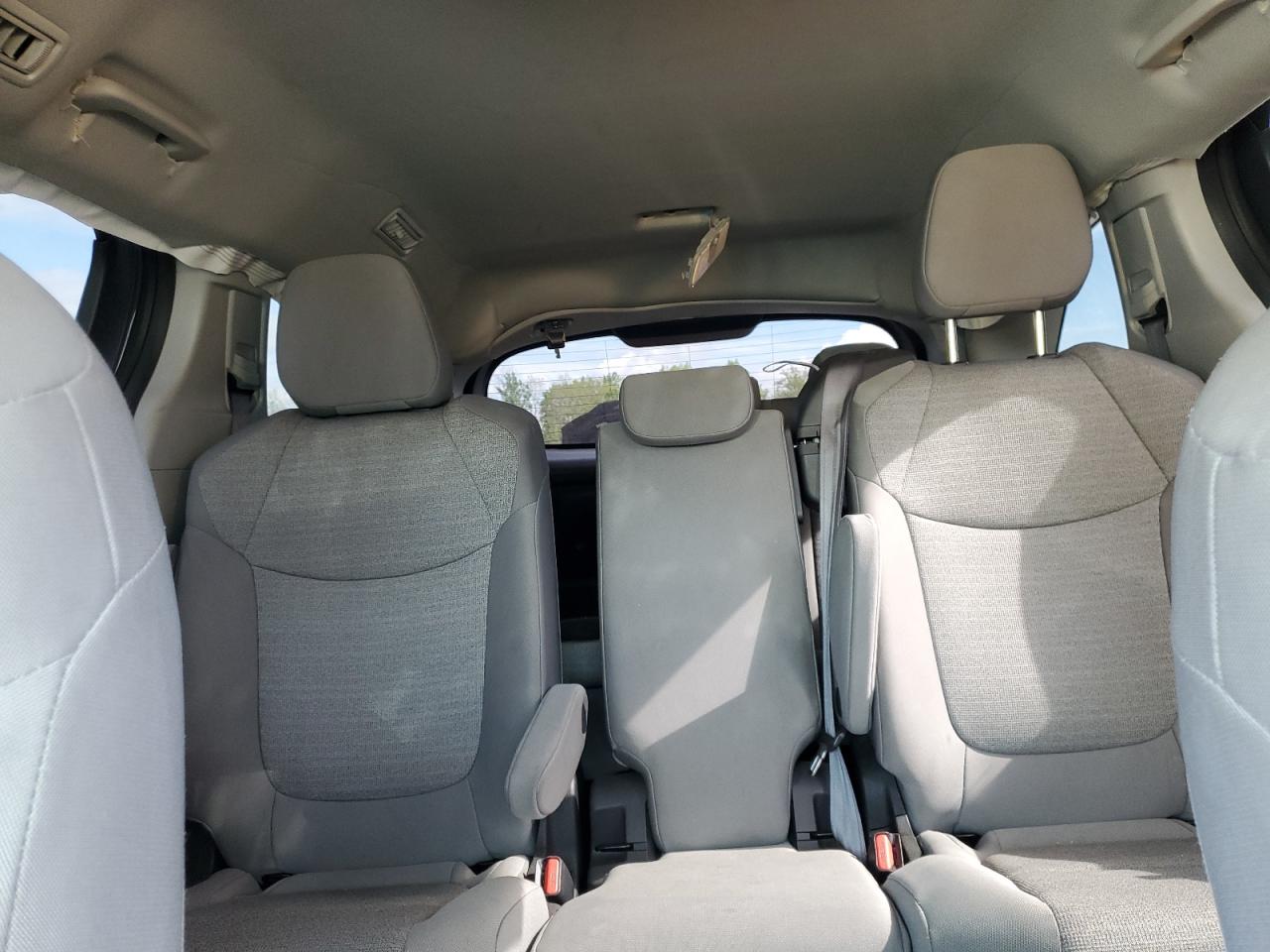 2022 Toyota Sienna Le VIN: 5TDKRKEC2NS116852 Lot: 55249365
