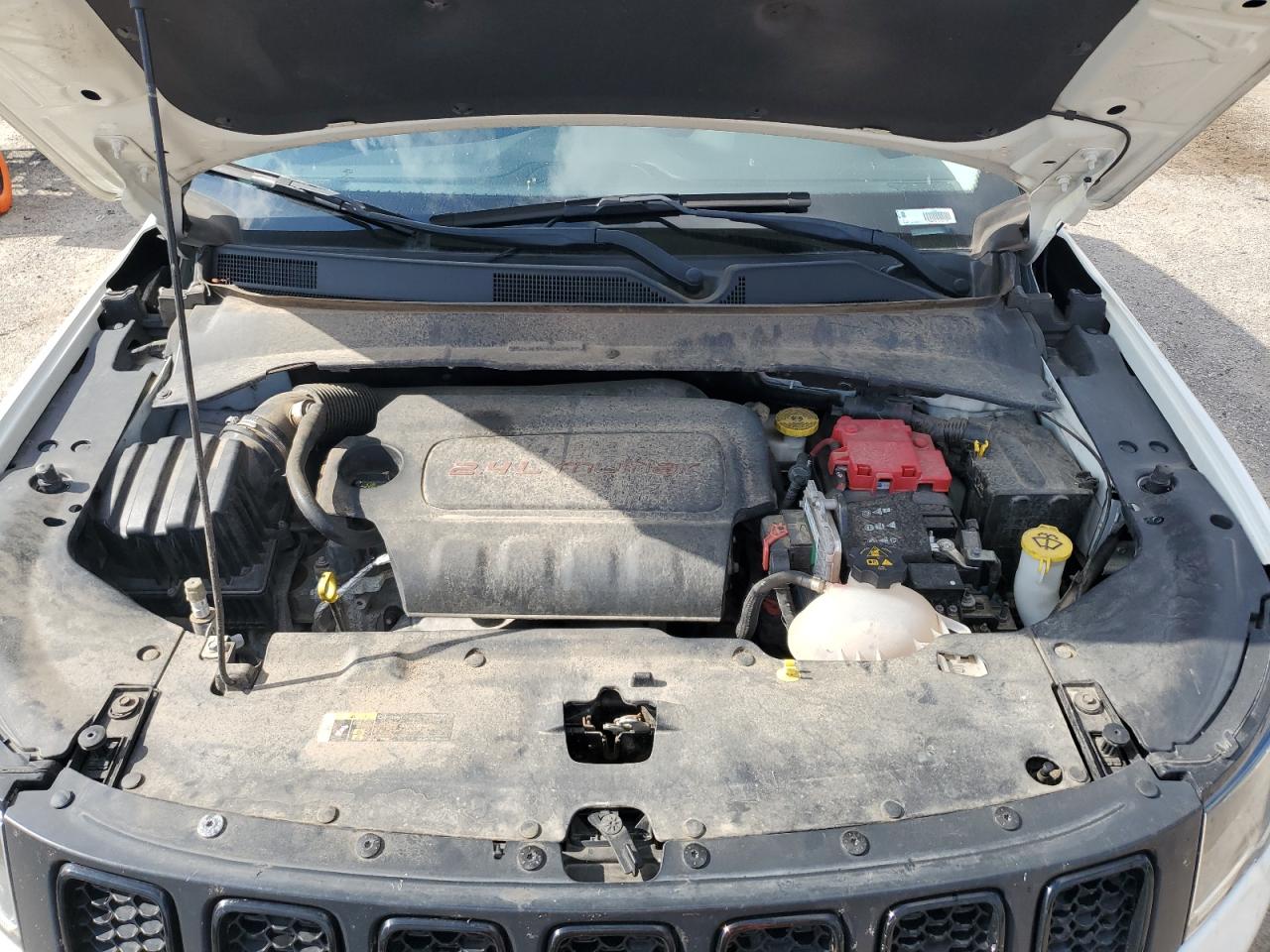 2019 Jeep Compass Latitude VIN: 3C4NJDBB2KT689750 Lot: 51062245