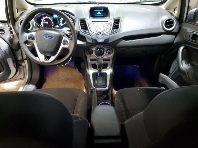 Sedans FORD FIESTA 2017 Silver