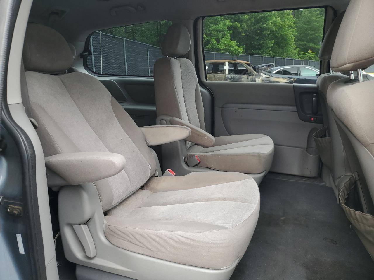 2012 Kia Sedona Lx VIN: KNDMG4C70C6418329 Lot: 57066705