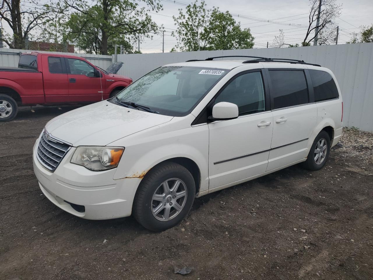 2010 Chrysler Town & Country Touring Plus