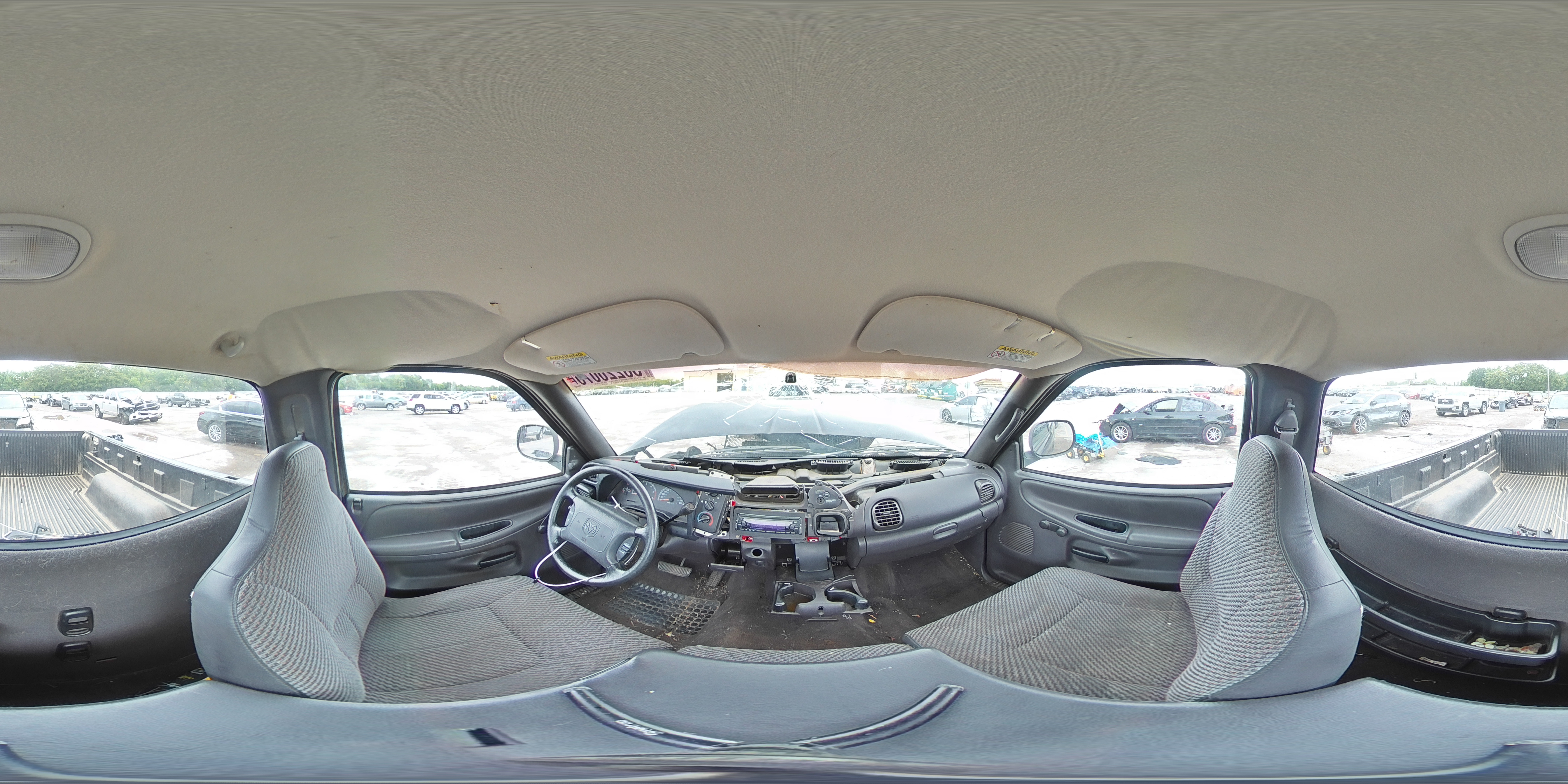 2000 Dodge Ram 1500 VIN: 1B7HC16X1YS629948 Lot: 56220075