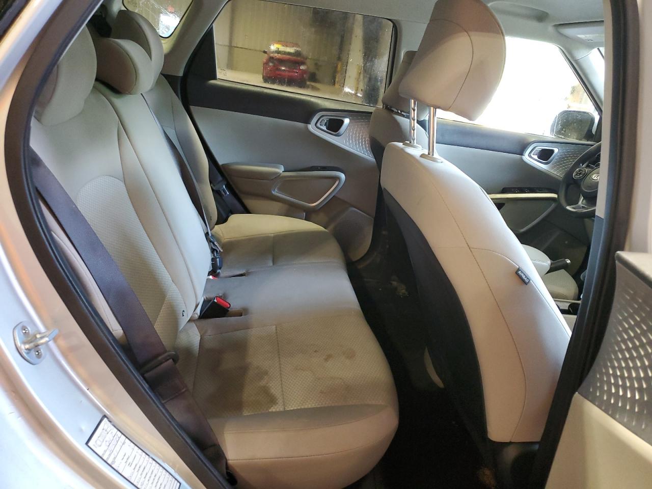 KNDJ23AU6L7013008 2020 Kia Soul Lx