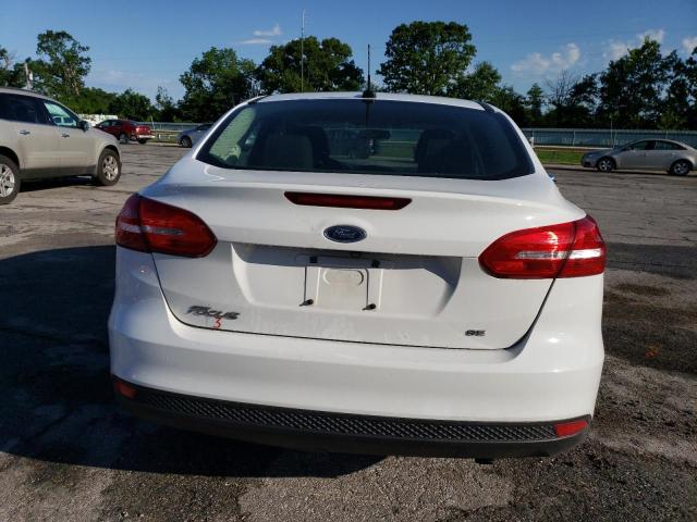  FORD FOCUS 2017 Белы