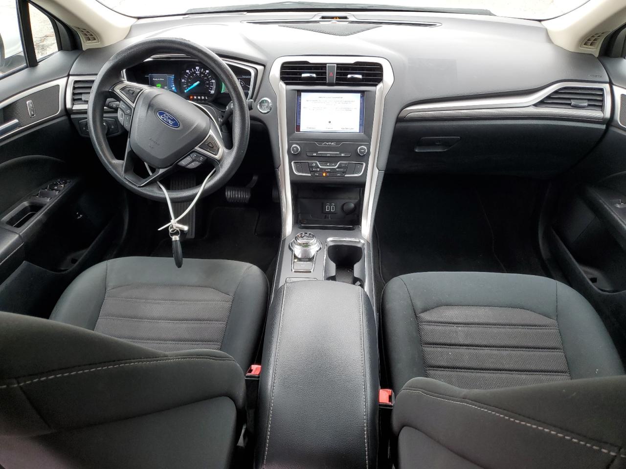 2019 Ford Fusion Se VIN: 3FA6P0LU0KR264008 Lot: 54042665