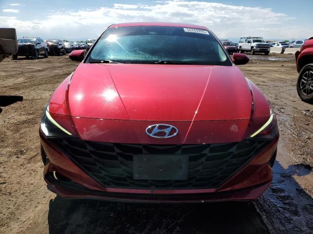  HYUNDAI ELANTRA 2021 Красный