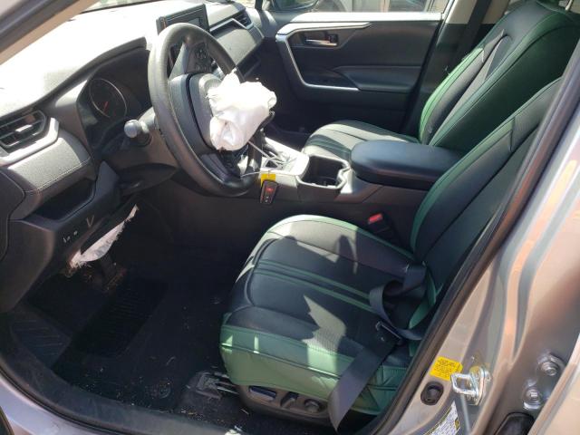  TOYOTA RAV4 2022 Серебристый