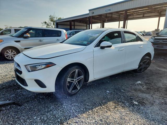  MERCEDES-BENZ A-CLASS 2019 Белый