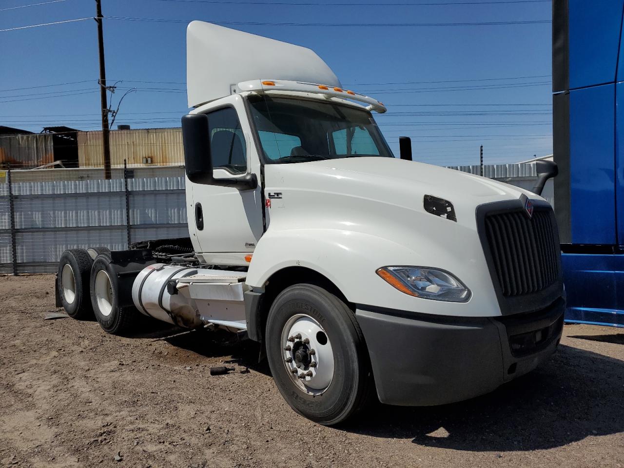 2020 International Lt625 Semi Truck na sprzedaż w Phoenix, AZ - Side