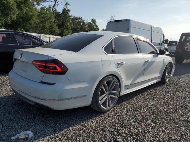  VOLKSWAGEN PASSAT 2017 Белый