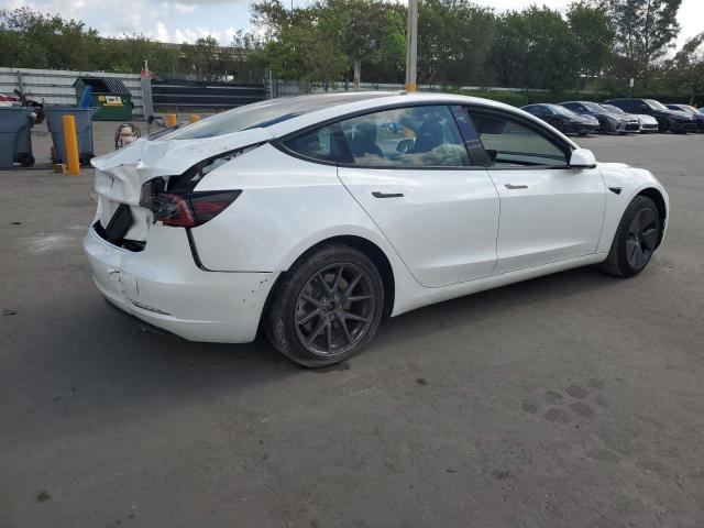  TESLA MODEL 3 2023 Biały