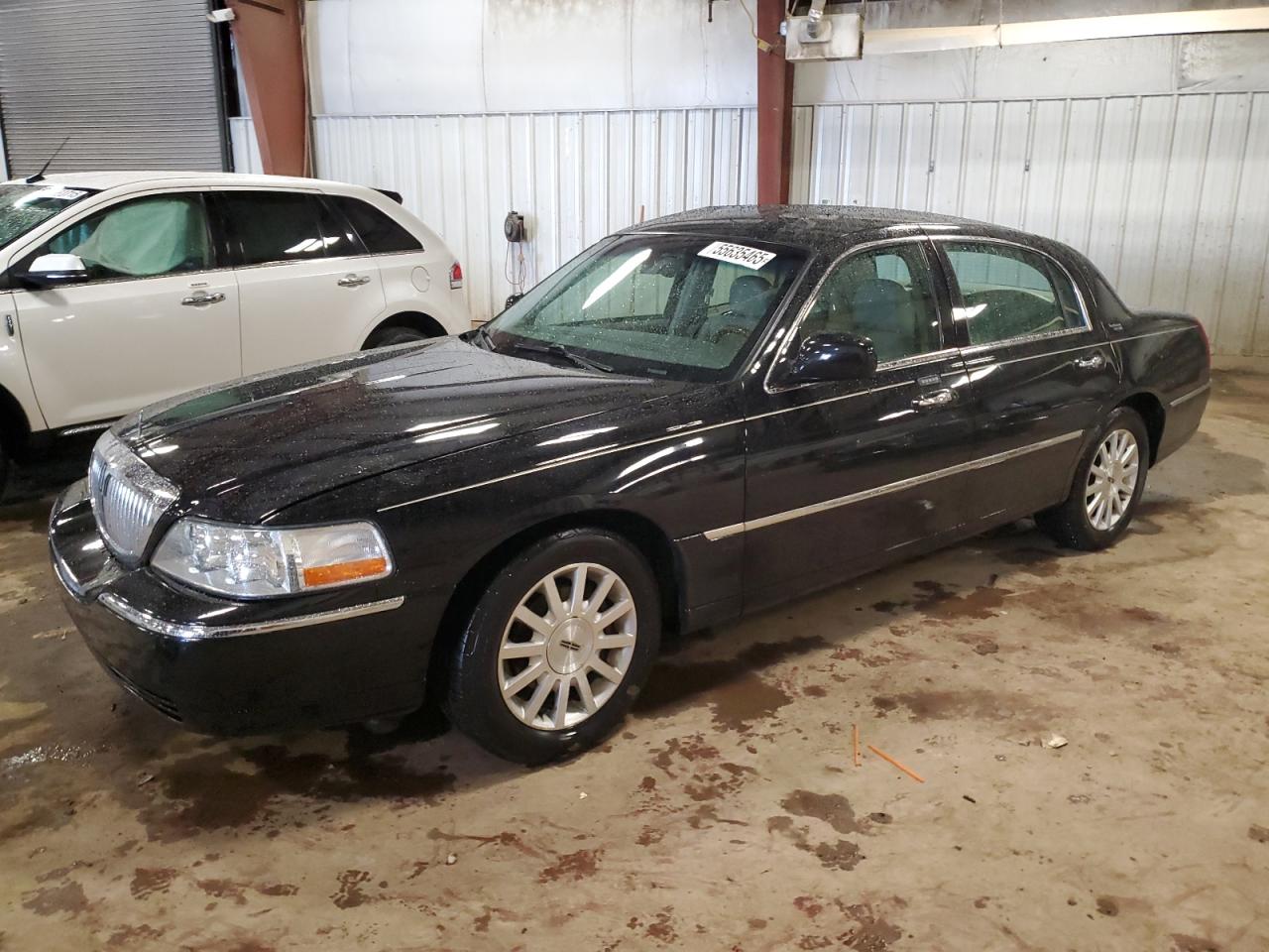 2008 Lincoln Town Car Signature Limited
