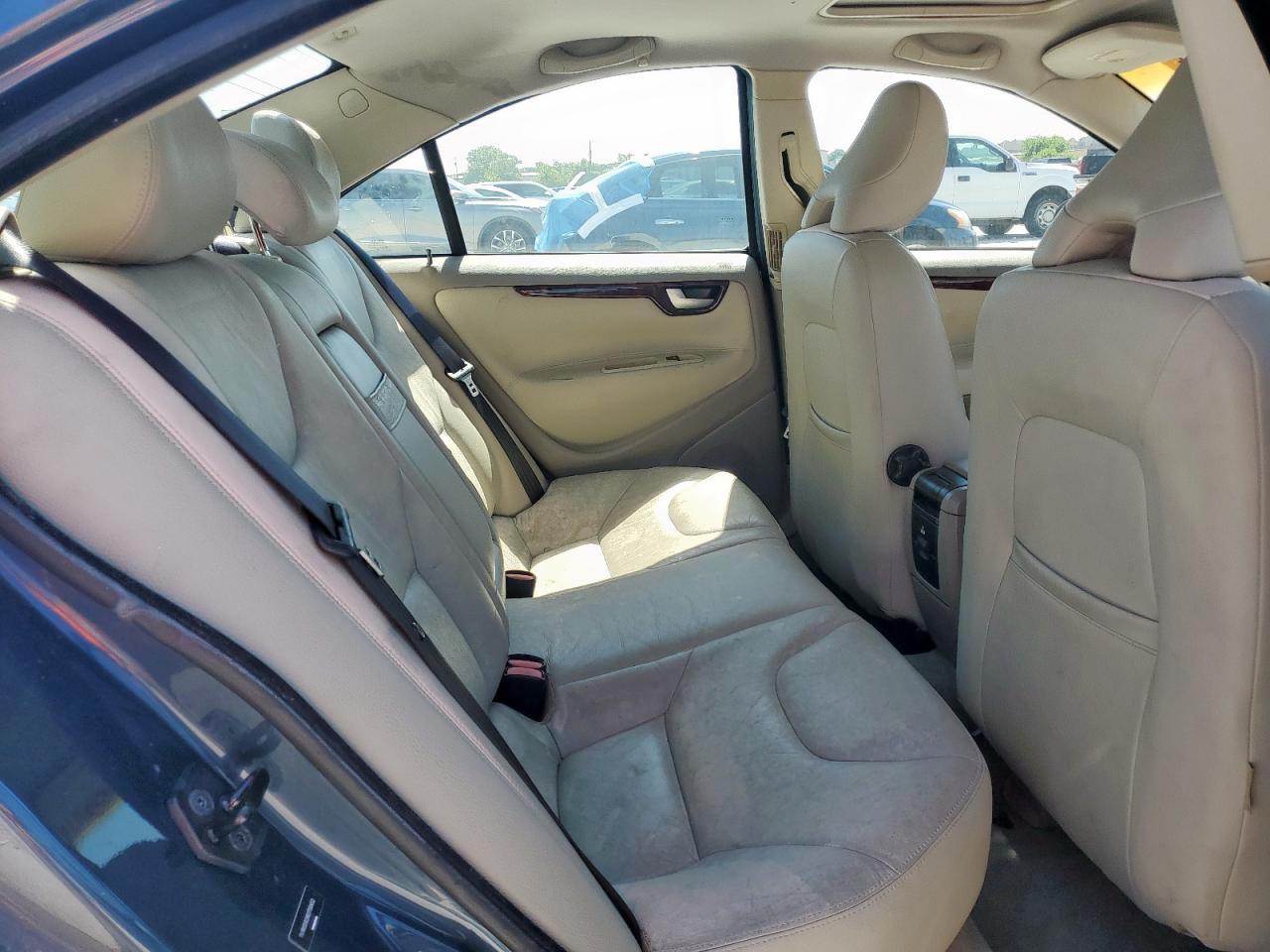 2008 Volvo S60 2.5T VIN: YV1RS592982700452 Lot: 56177105