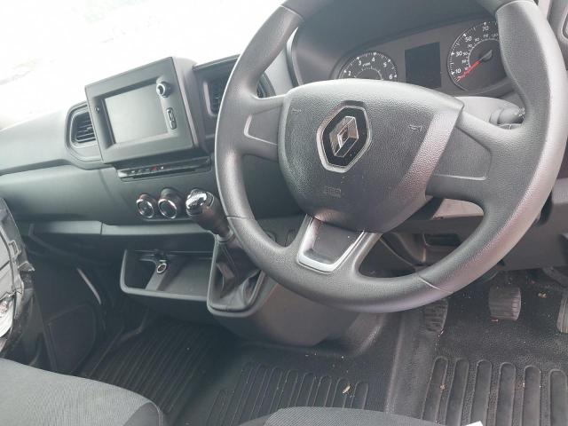 2023 RENAULT MASTER LL3