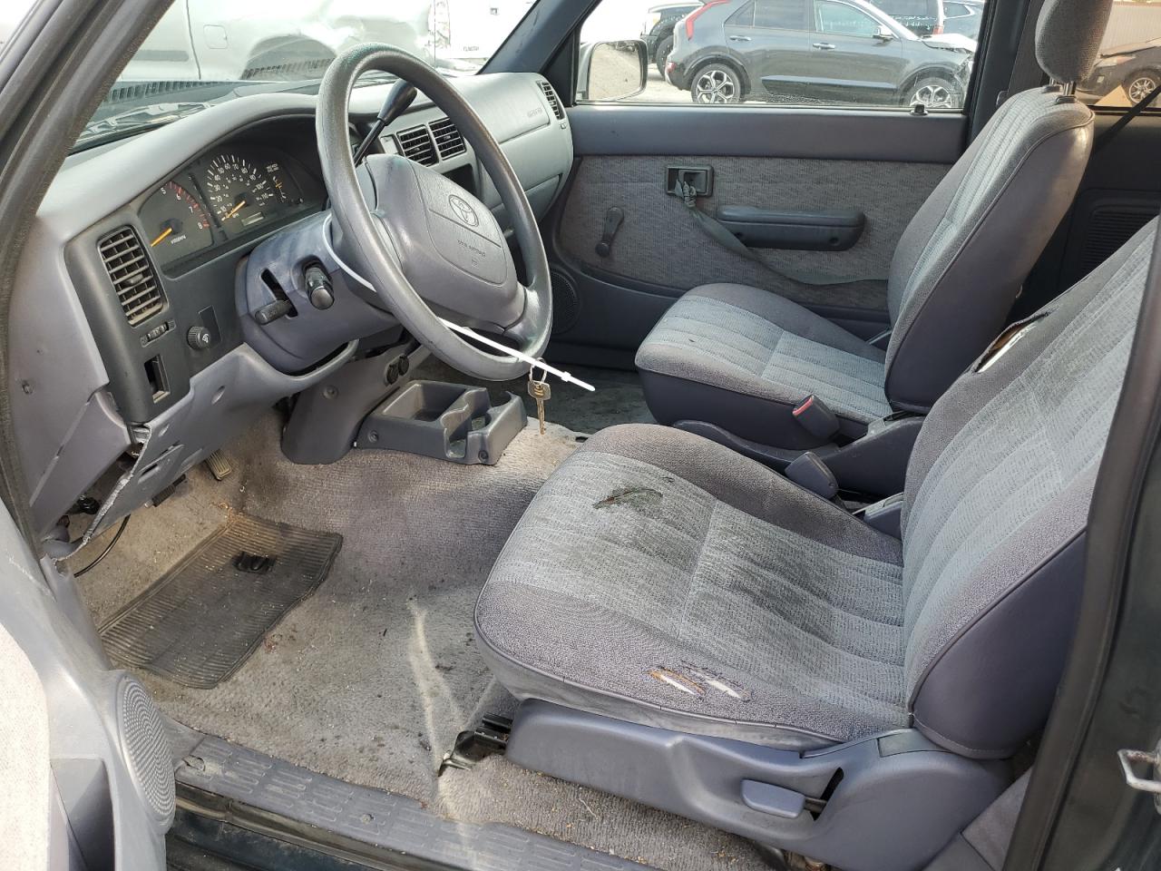 1998 Toyota Tacoma Xtracab VIN: 4TAVL52N0WZ064428 Lot: 57862325