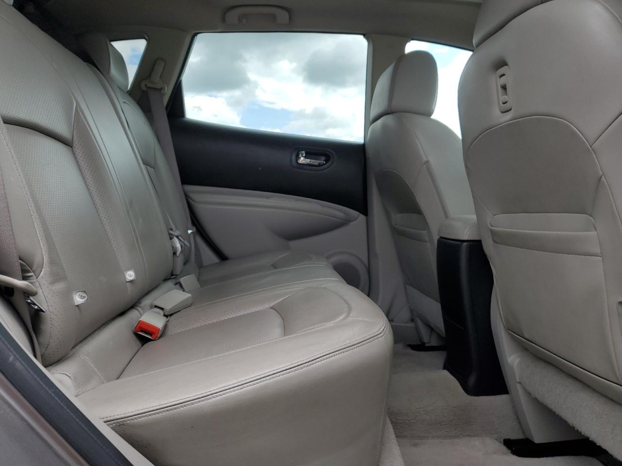 2010 Nissan Rogue S VIN: JN8AS5MV0AW107294 Lot: 56905455