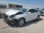 2013 Chrysler 200 Touring იყიდება Kansas City-ში, KS - Front End