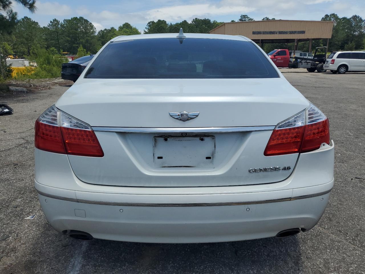 2011 Hyundai Genesis 4.6L VIN: KMHGC4DF7BU121689 Lot: 58808995