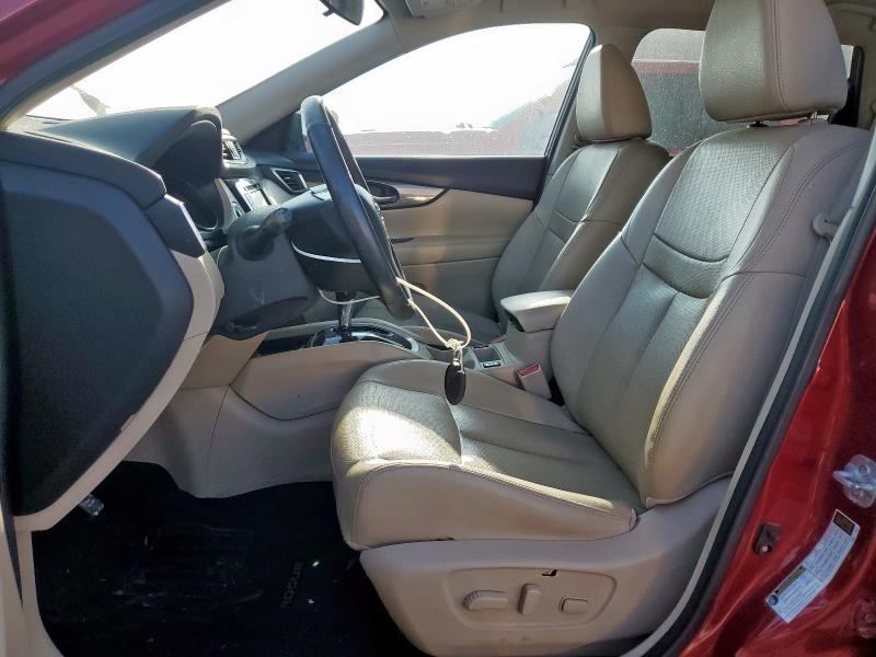  NISSAN ROGUE 2016 Czerwony