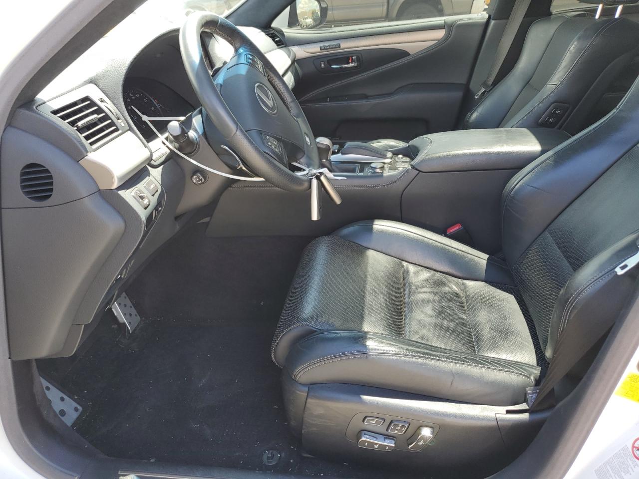 2015 Lexus Ls 460 VIN: JTHBL5EF0F5136665 Lot: 56854765