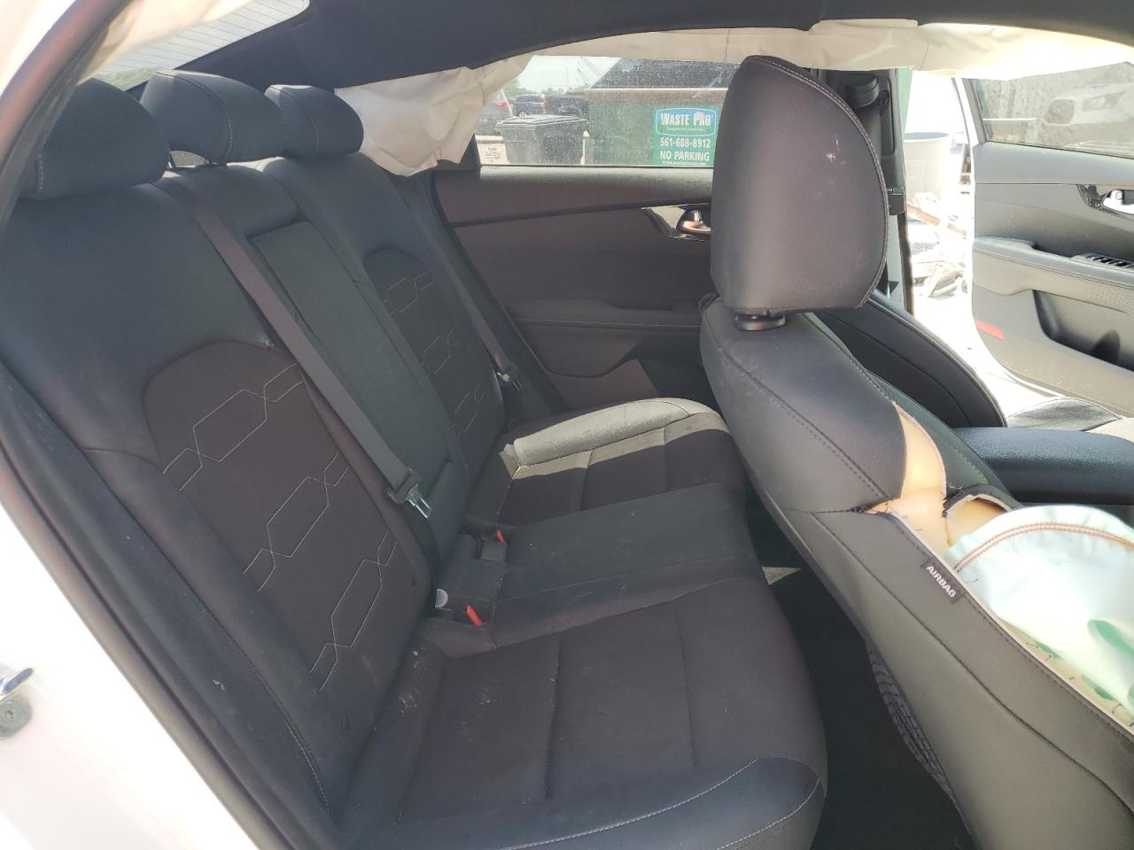 2022 Kia Forte Gt Line VIN: 3KPF54AD8NE503827 Lot: 58788375