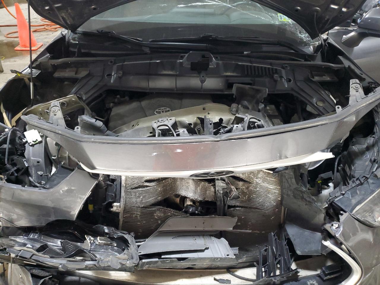2021 Toyota Highlander Xle VIN: 5TDGZRBH5MS555752 Lot: 56575345