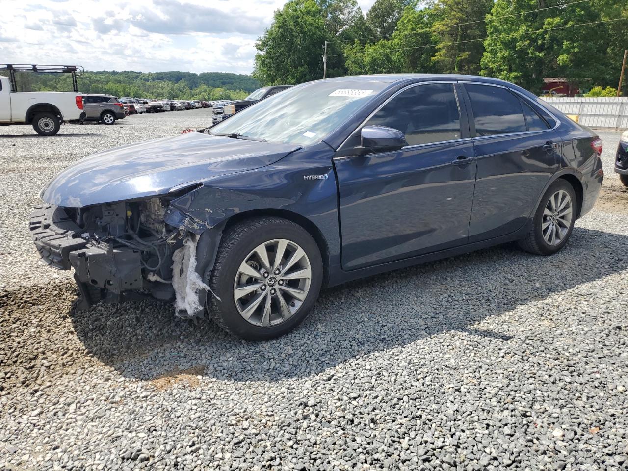 2015 Toyota Camry Hybrid for Sale in Concord, NC - Front End