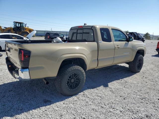  TOYOTA TACOMA 2018 Кремовый