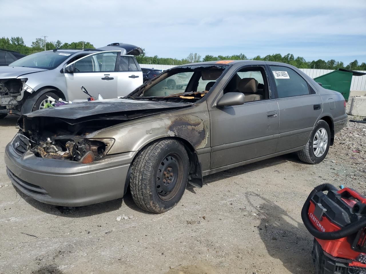 2000 Toyota Camry Ce за продажба в Louisville, KY - Burn - Engine
