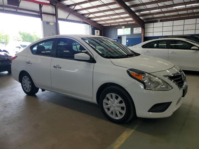  NISSAN VERSA 2019 White