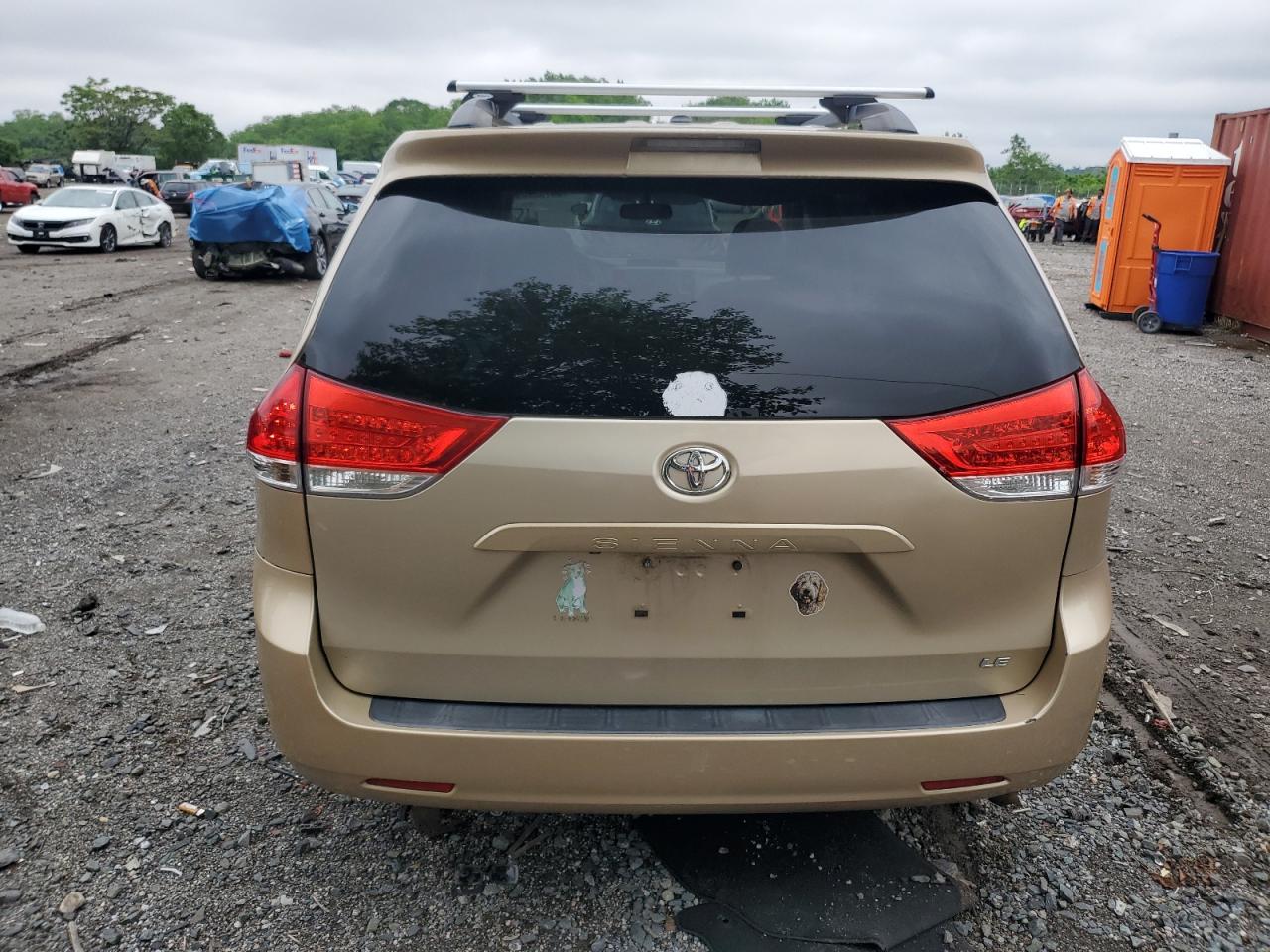 2013 Toyota Sienna Le VIN: 5TDKK3DC8DS365960 Lot: 56732305